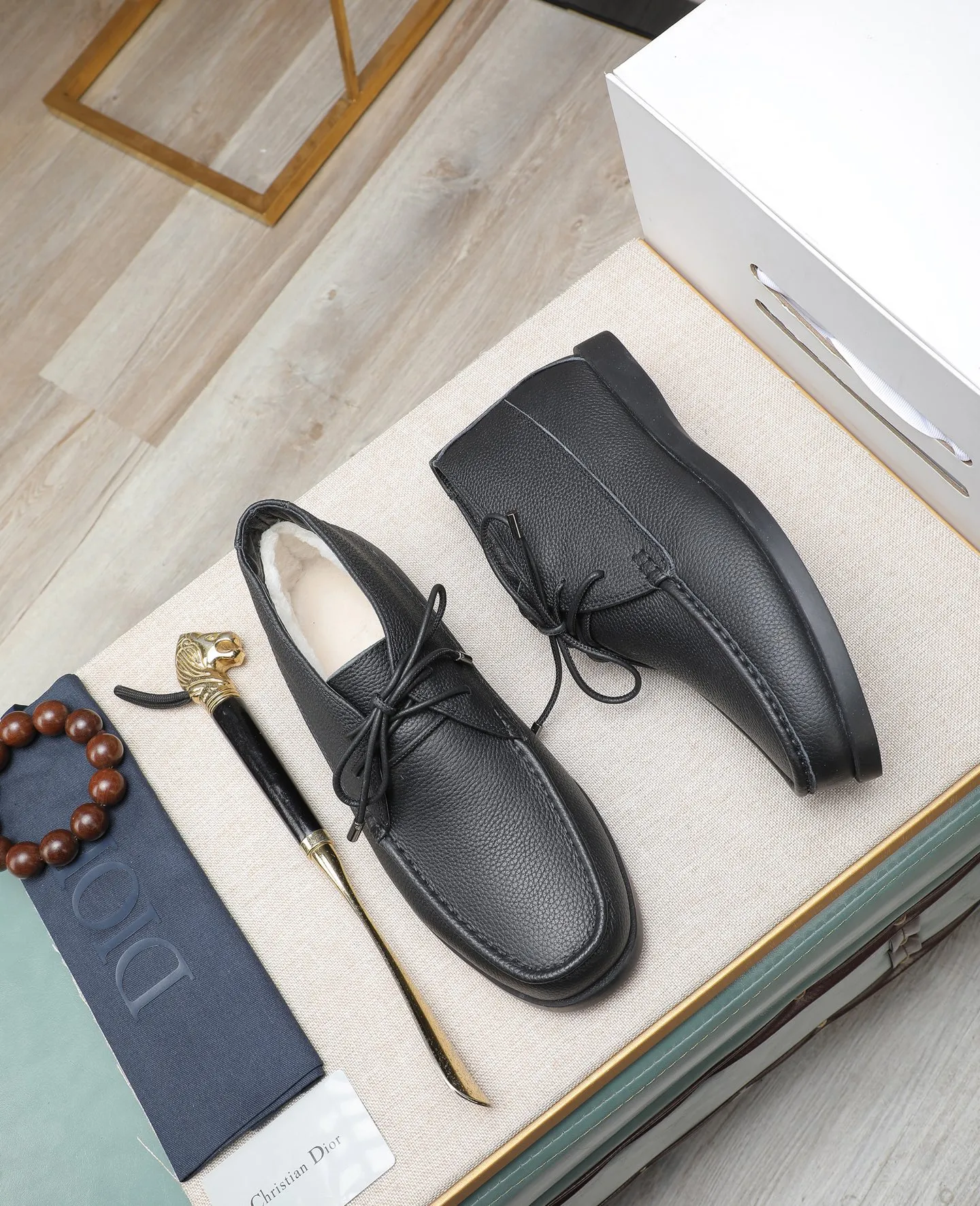 Men's shoes 💰600 Wool lining Original order quality Dior —🆘. Dior original order purchase, high-end leather shoes, fabric: imported cowhide from Italy ➕ water-dyed cow lining/wool lining ➕ special original outsole, fine workmanship, real-life photos 🎬 size: 38-44 (with full set of packaging)